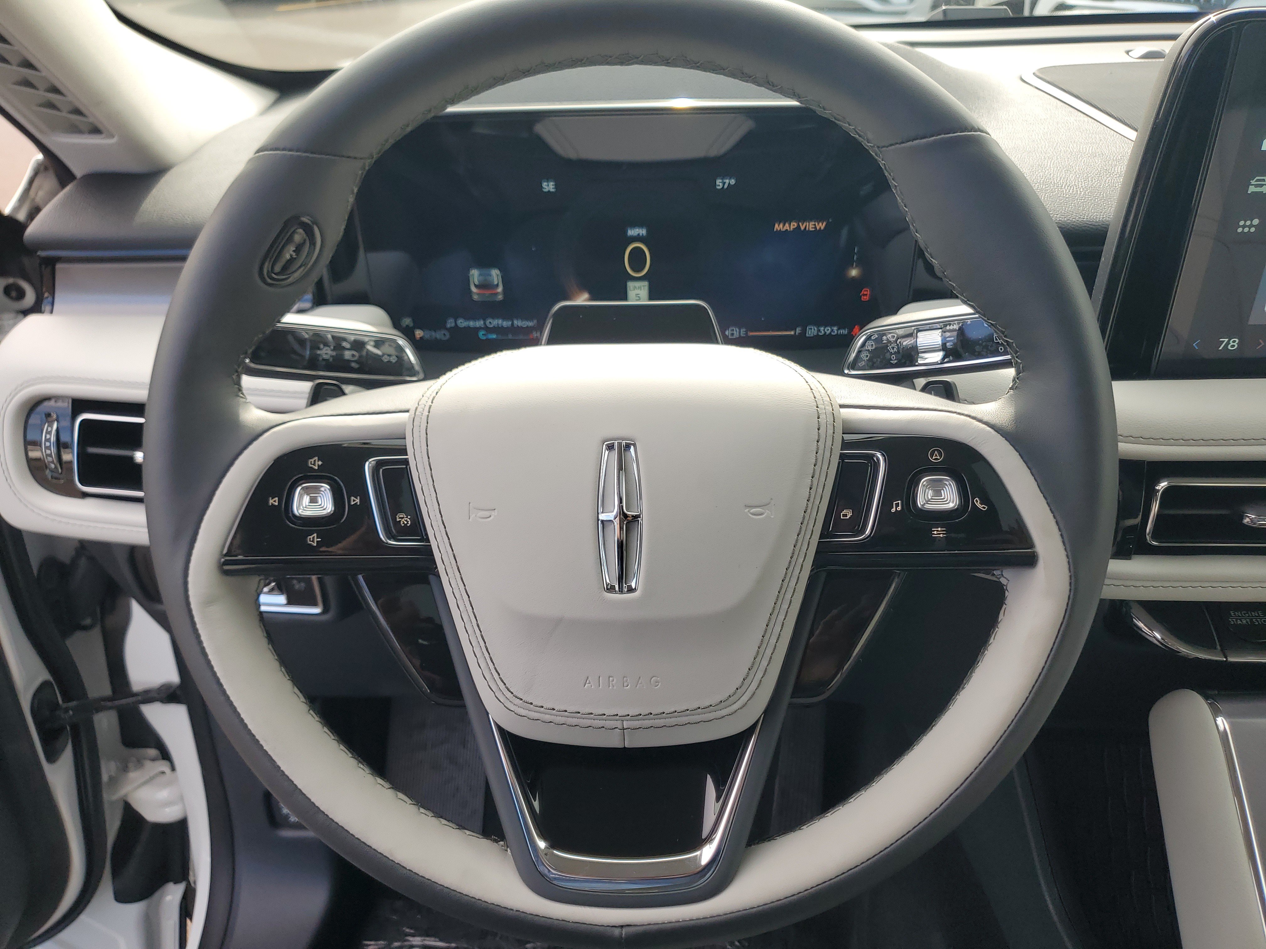 New 2026 Lincoln Aviator AWD image 15