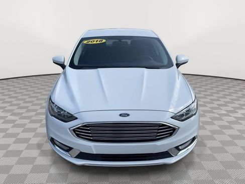 Used 2018 Ford Fusion SE w/ Equipment Group 201A FWD image 9