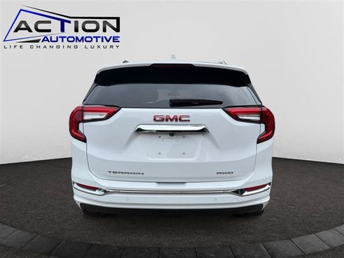 Used 2024 GMC Terrain Denali w/ LPO, Floor Liner Package AWD/4WD image 7