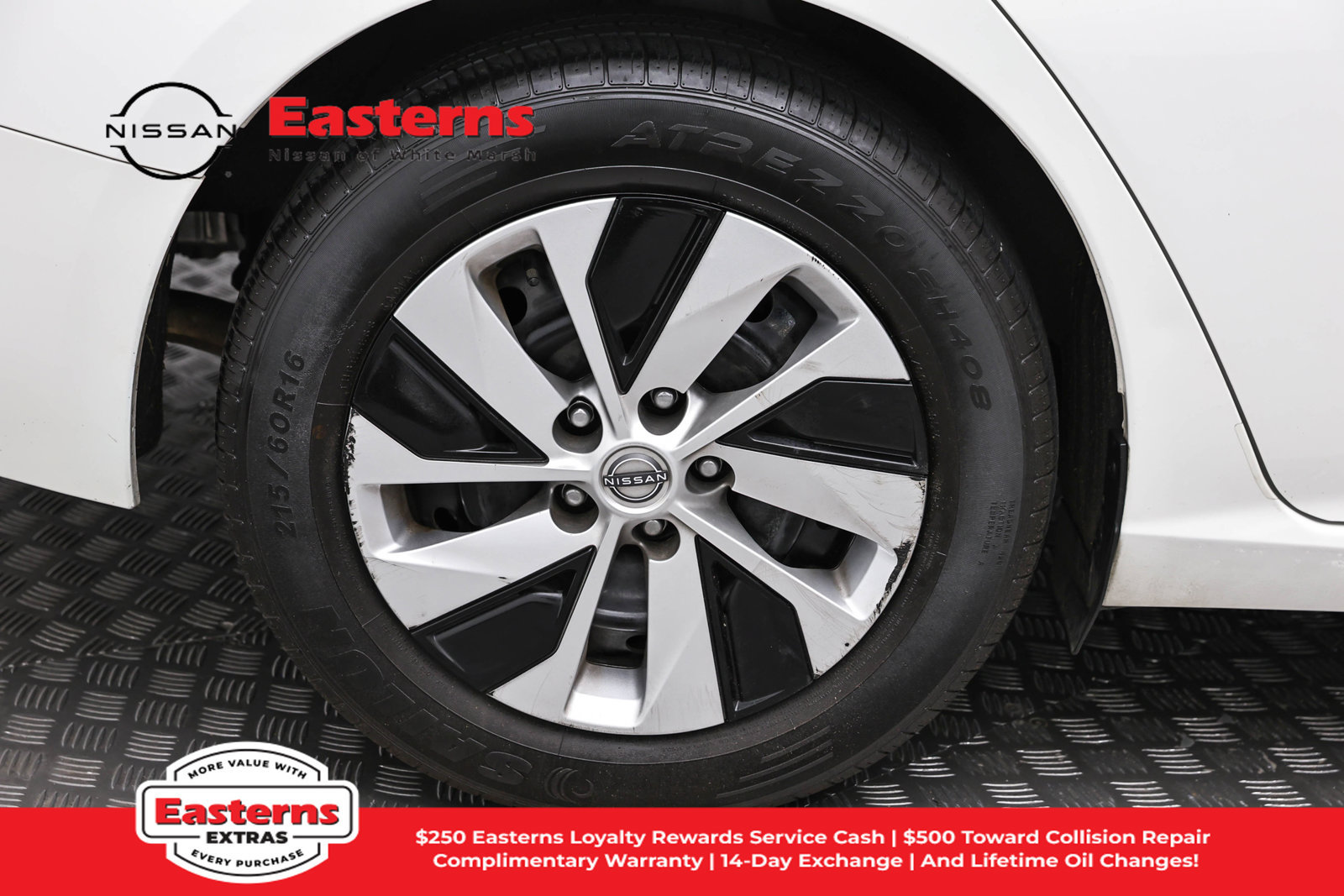 Used 2024 Nissan Altima 2.5 S FWD image 29