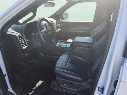 Used 2021 Ford Expedition Limited AWD/4WD image 9