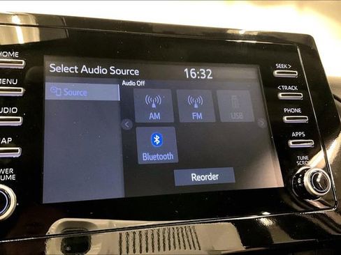 Used 2024 Toyota Camry SE image 35