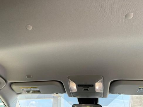 Used 2025 Toyota RAV4 LE AWD/4WD image 15