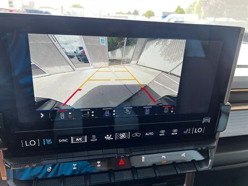 Used 2024 GMC Hummer EV 3X w/ Omega Edition AWD/4WD image 39