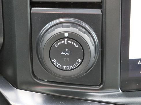 Used 2023 Ford F250 Lariat w/ Lariat Ultimate Package AWD/4WD image 56