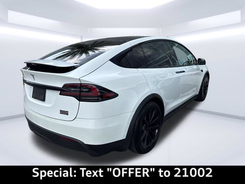 Used 2022 Tesla Model X Plaid AWD/4WD image 2