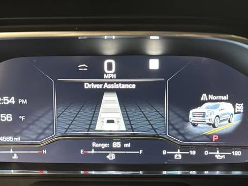 Used 2023 GMC Yukon XL SLT w/ SLT Premium Package image 17