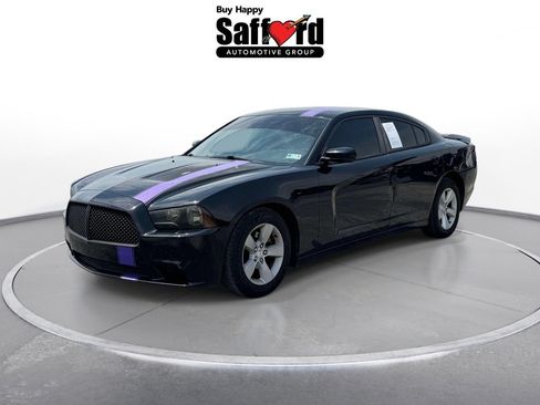 Used 2012 Dodge Charger SE RWD image 1