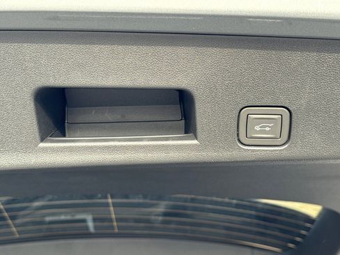 New 2026 Buick Enclave Avenir w/ Super Cruise Package image 11