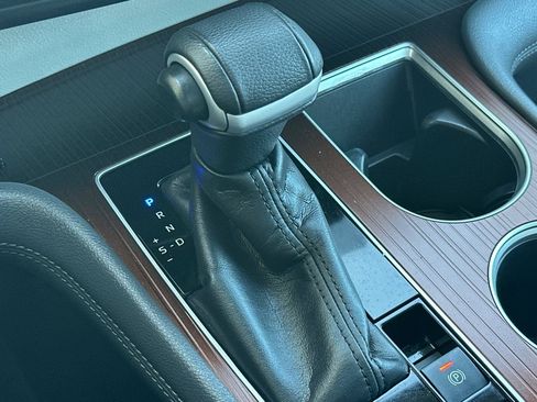 Used 2022 Toyota Sienna XLE image 23