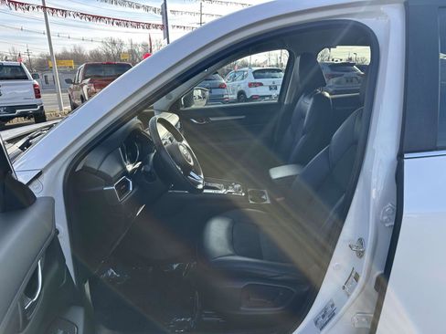 Used 2021 MAZDA CX-5 Touring image 14