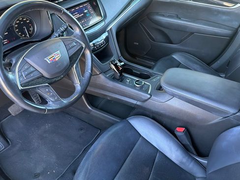 Used 2023 Cadillac XT5 Premium Luxury FWD image 10