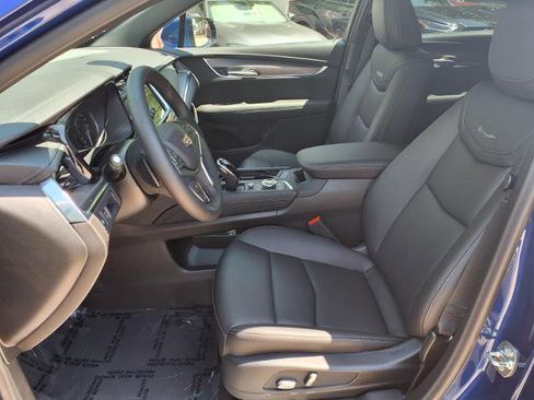New 2026 Cadillac XT5 Luxury AWD/4WD image 13