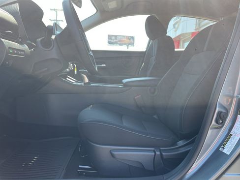 New 2025 Nissan Sentra SV w/ All-Weather Package image 10