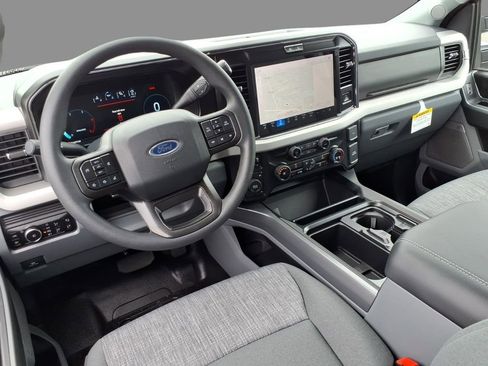 New 2026 Ford F350 XLT w/ XLT Premium Package AWD/4WD image 6