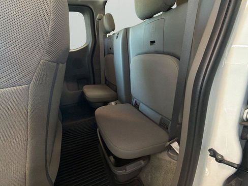 Used 2016 Nissan Frontier S RWD image 11