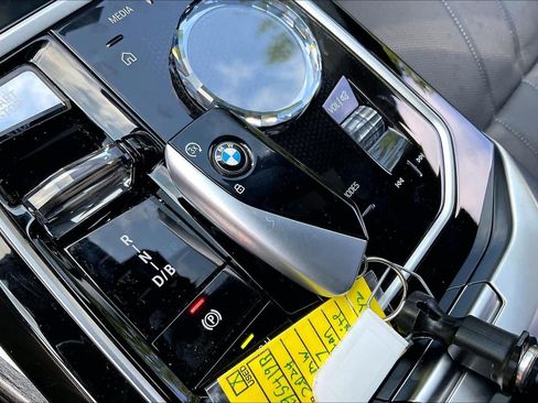 Used 2024 BMW i7 eDrive50 RWD image 14