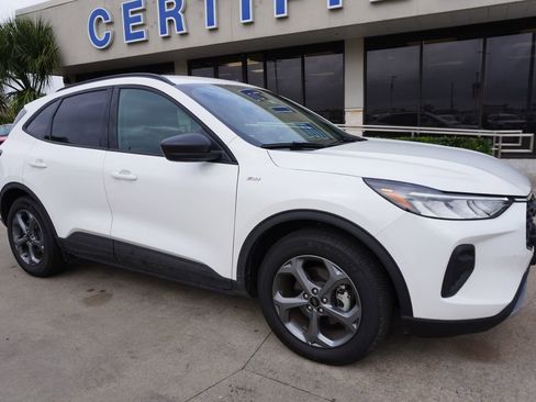 Used 2025 Ford Escape ST-Line w/ Tech Pack #1 image 1