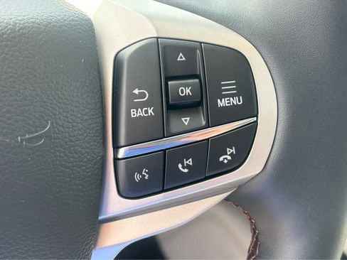 New 2026 Ford Explorer Active w/ Active Comfort Package AWD/4WD image 23
