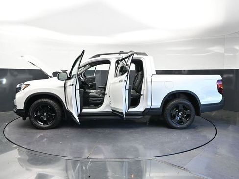 Used 2021 Honda Ridgeline RTL-E image 41