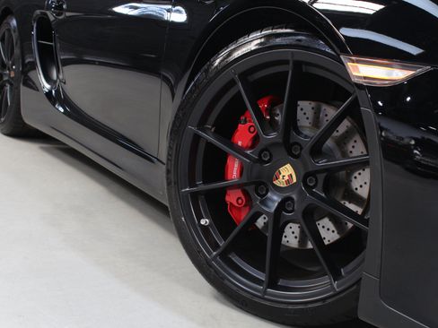 Used 2016 Porsche Boxster Spyder RWD image 44