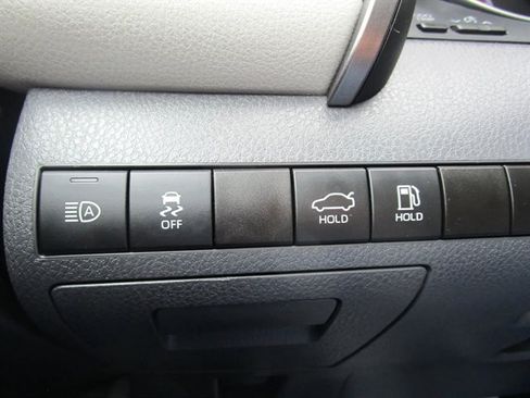 Used 2023 Toyota Camry LE image 36