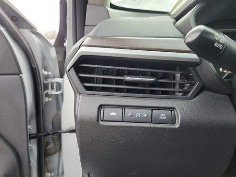 Used 2024 Nissan Altima 2.5 SV image 27