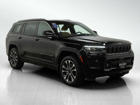 Used 2022 Jeep Grand Cherokee L Overland w/ MOPAR Finishing Package image 7