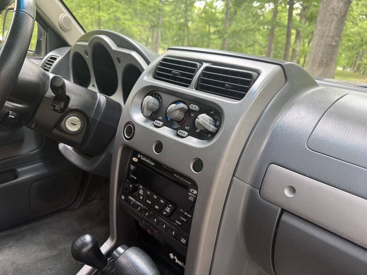 Used 2002 Nissan Frontier SE AWD/4WD image 76
