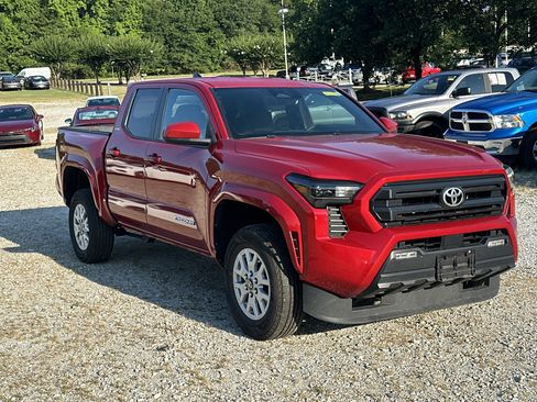 Used 2024 Toyota Tacoma SR5 RWD image 3