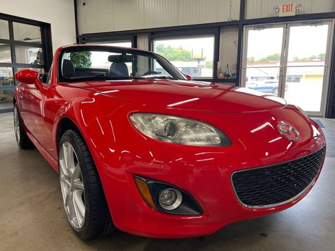 Used 2011 MAZDA MX-5 Miata Grand Touring w/ Premium Pkg RWD image 43