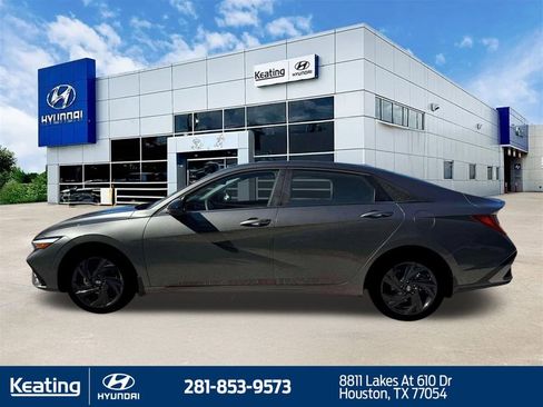 New 2026 Hyundai Elantra SEL Sport image 3