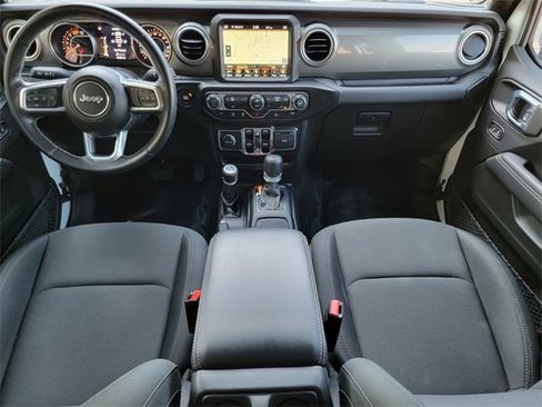 Certified 2022 Jeep Wrangler Unlimited Sahara image 26