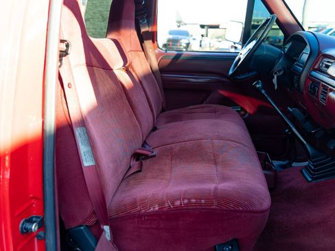 Used 1997 Ford F250 4x4 Regular Cab Heavy Duty image 39