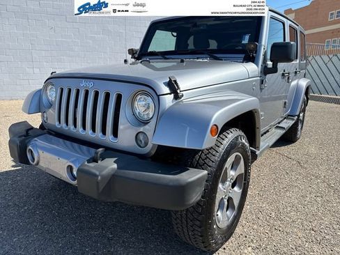 Used 2018 Jeep Wrangler Unlimited Sahara AWD/4WD image 1