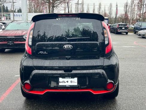 Used 2015 Kia Soul + image 10