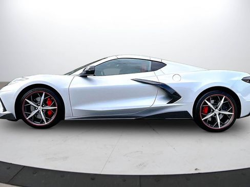 Used 2020 Chevrolet Corvette Stingray Coupe w/ Z51 Performance Package RWD image 6