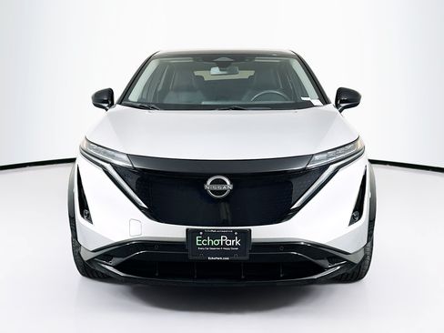 Used 2023 Nissan Ariya FWD image 2
