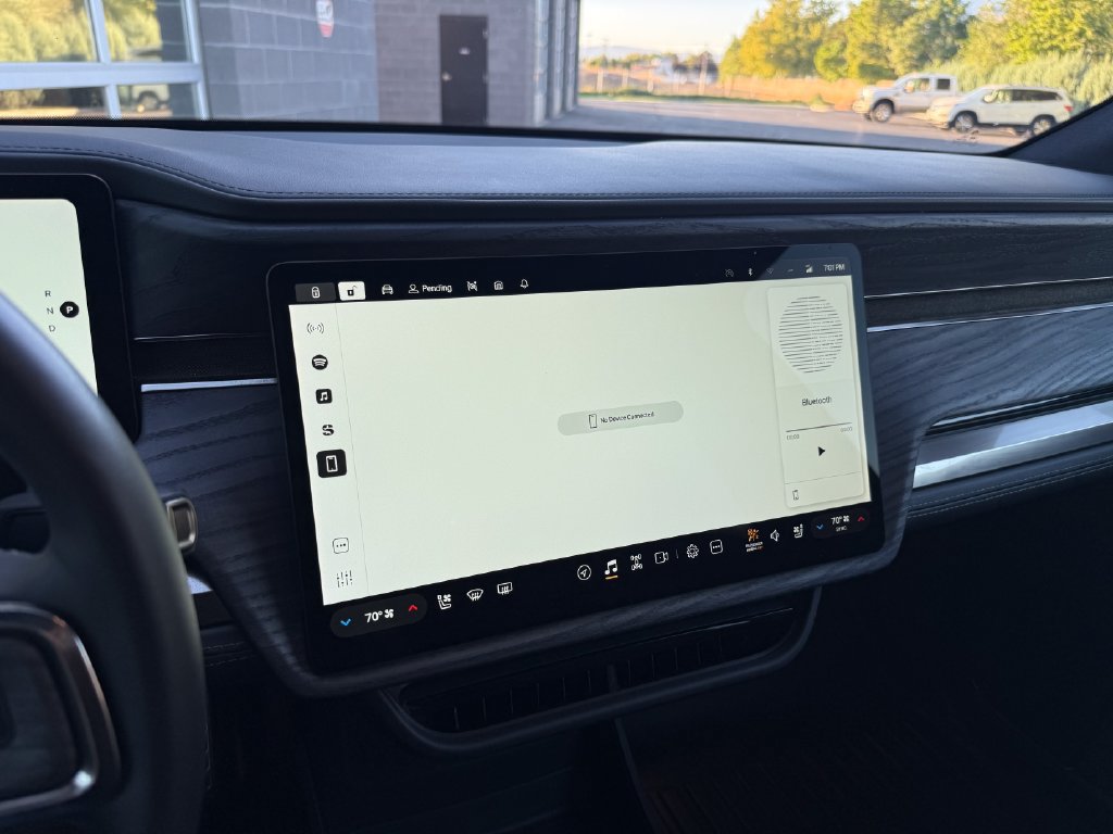 Used 2022 Rivian R1S Launch Edition Quad AWD/4WD image 25