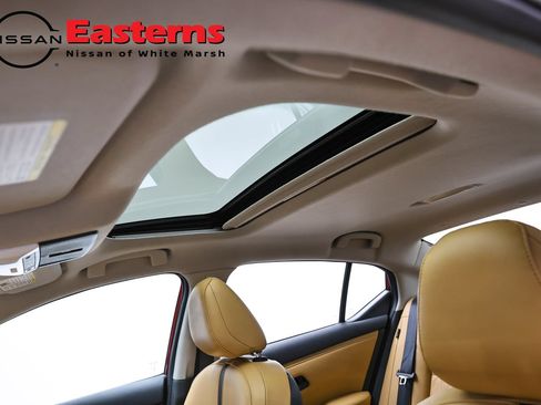 Used 2024 Nissan Sentra SV w/ SV Premium Package FWD image 34