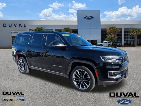 Used 2022 Jeep Wagoneer Series III w/ Premium Group I image 1