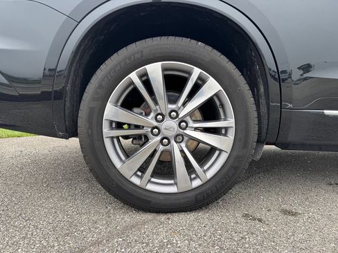 Certified 2024 Cadillac XT6 Premium Luxury w/ LPO, Floor Liner Package AWD/4WD image 17