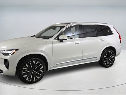 Certified 2026 Volvo XC90 B6 Ultra w/ Protection Package AWD/4WD image 8