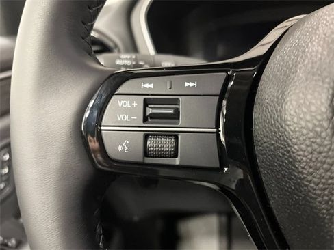 New 2026 Honda Pilot Touring image 8