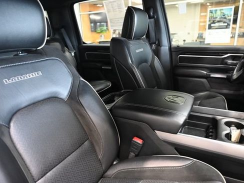 Used 2022 RAM 1500 Laramie w/ Sport Appearance Package AWD/4WD image 9