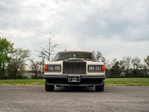 Used 1993 Rolls-Royce Silver Spur II image 4