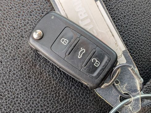 Used 2017 Volkswagen Jetta SEL image 38