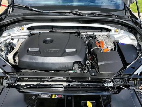 Certified 2023 Volvo XC60 T8 Polestar AWD/4WD image 13
