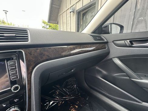 Used 2014 Volkswagen Passat TDI SEL Premium FWD image 42