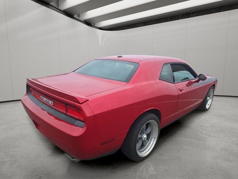 Used 2012 Dodge Challenger R/T image 4